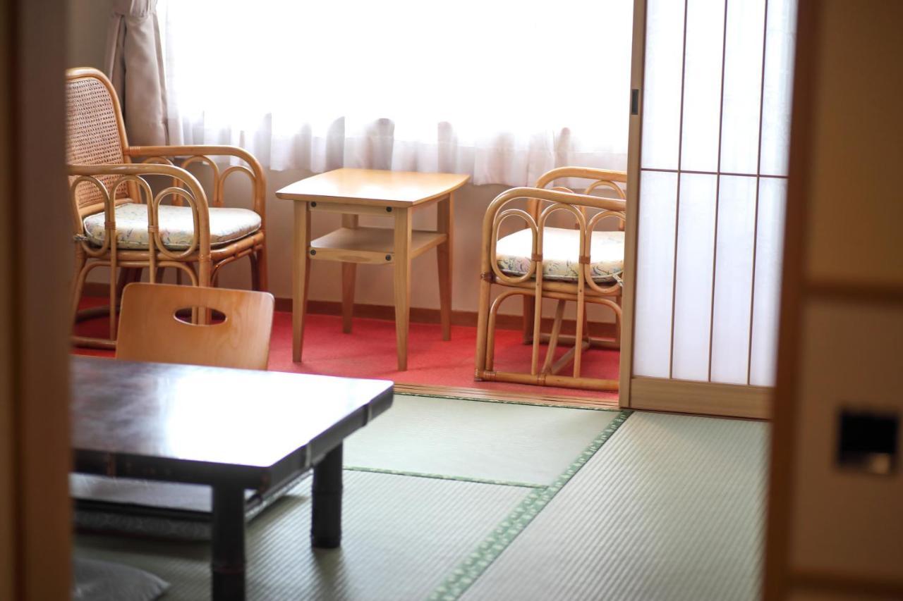 Tsukasaya Ryokan Tsuruoka Esterno foto